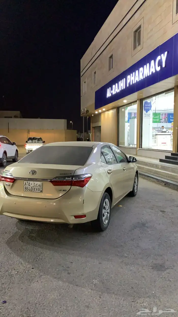 للبيع كورولا 2018 4