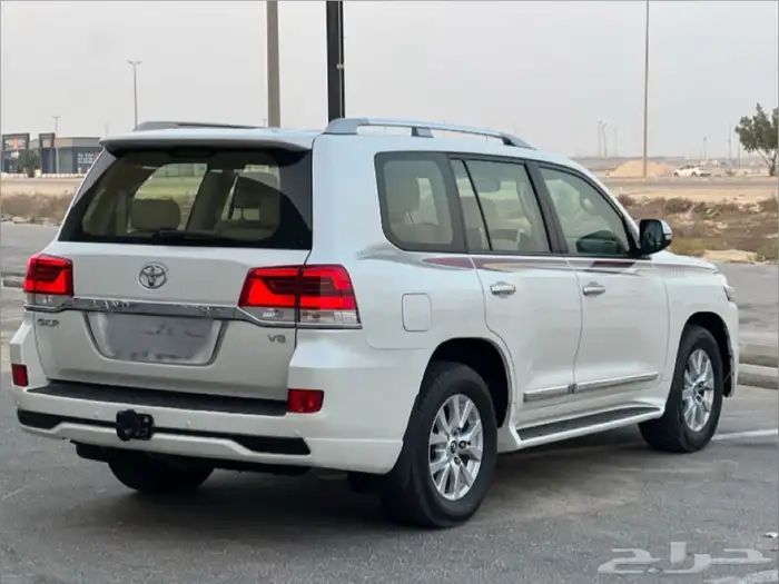 جيب لاندكروزر جكس ار مديل 2017 الممشى 288 8