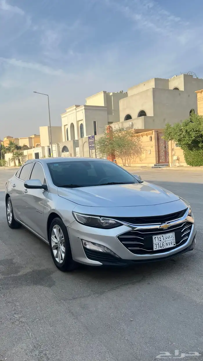 للبيع ماليبو 2021 فضي شيفروليه ستاندر 5