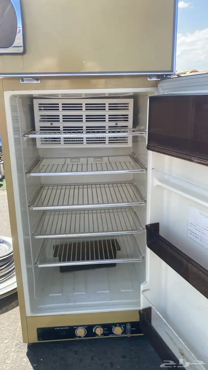 ثلاجة غاز وكهرباء سانيو ياباني للبيع 6