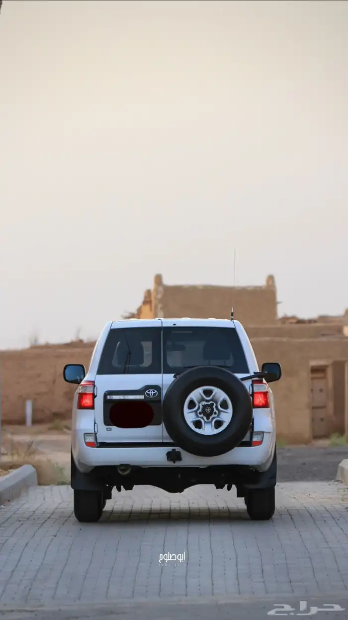 للبيع لاندكروزر جي وارد قطر2015 3