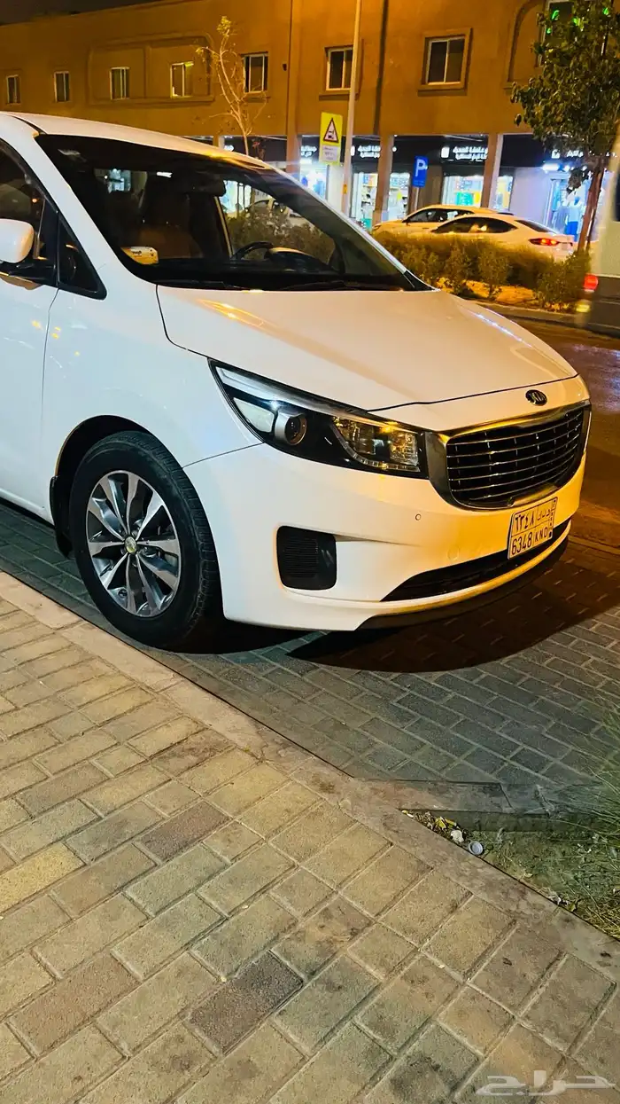 kia carnival 2016 diesel 1