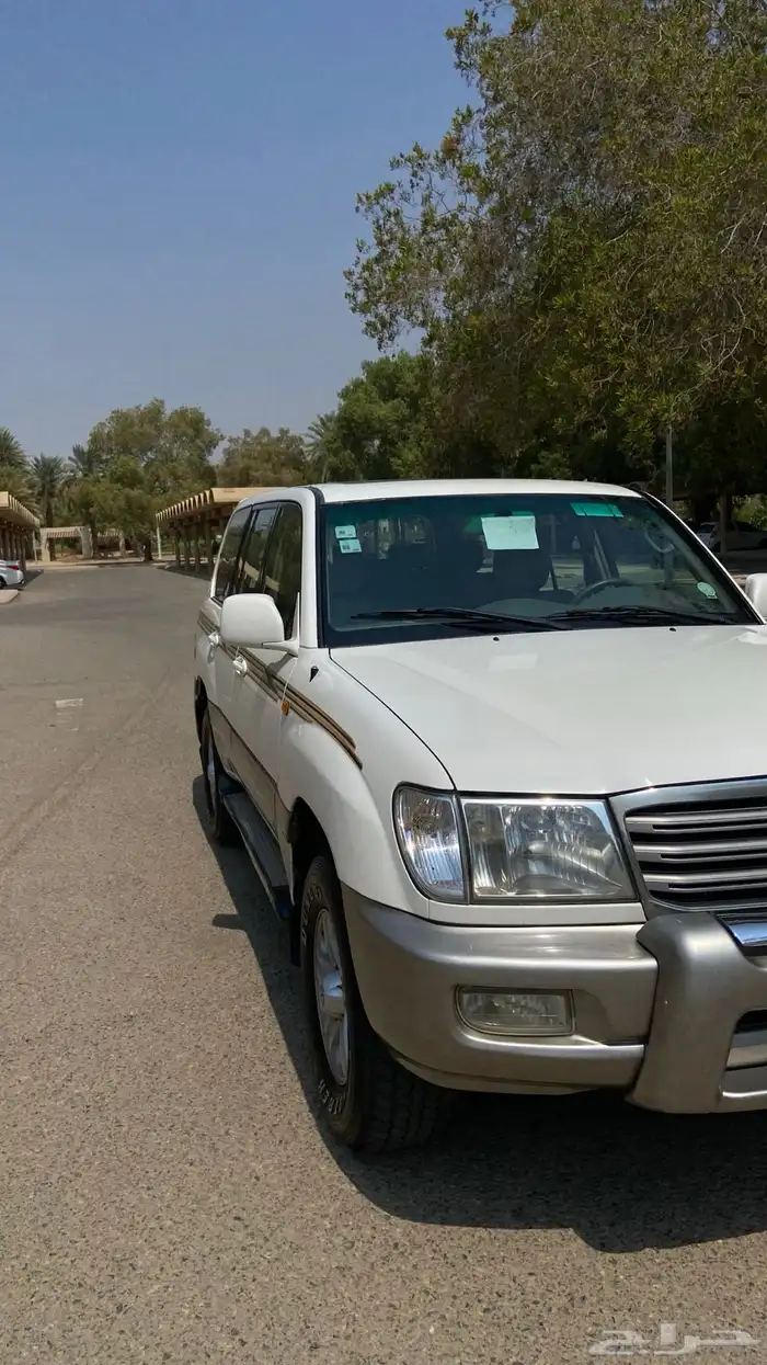 جيب لاندكروزر 4