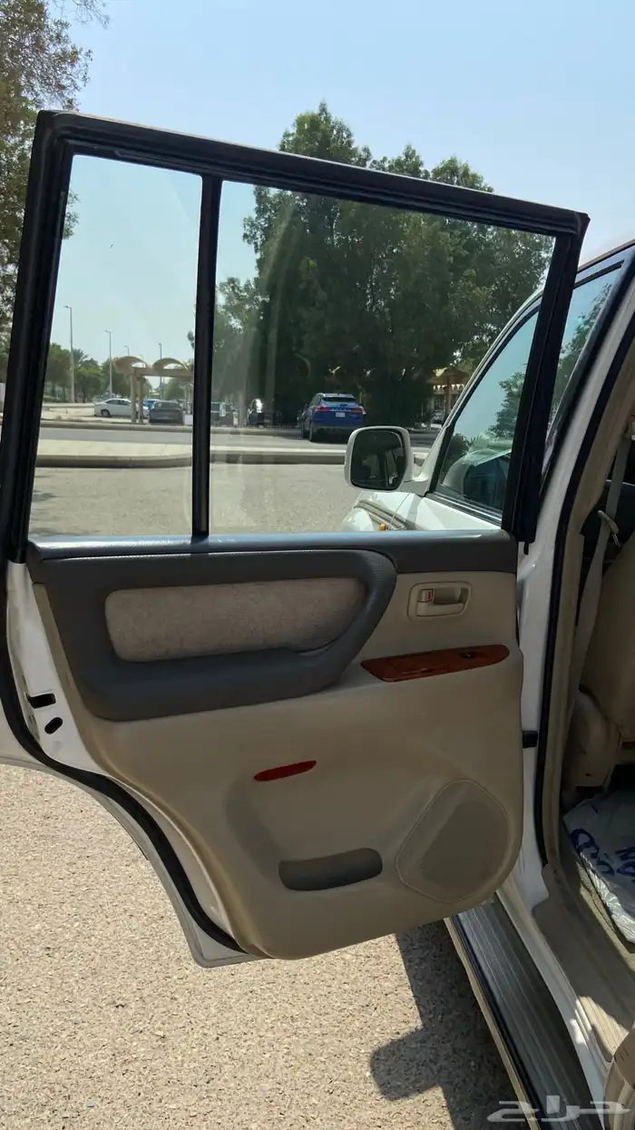 جيب لاندكروزر 14