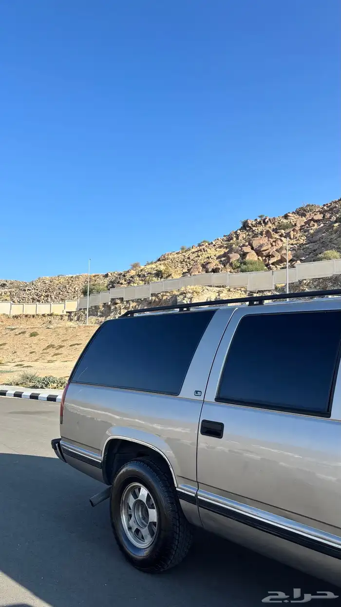 جمس شفروليه سوبربان مديل 1999 نظيف للبيع 4