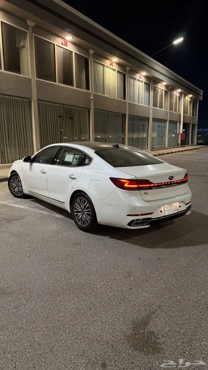 KIA K7 نظيف 18