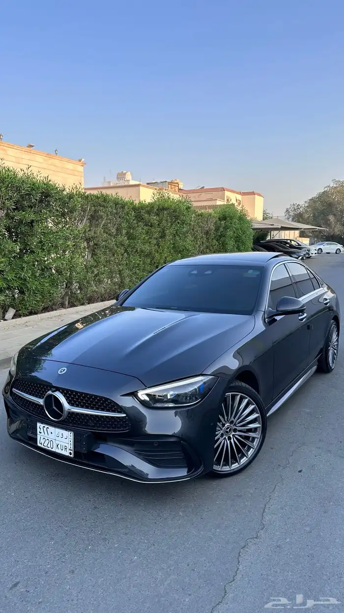 مرسيدس C300 2022 2