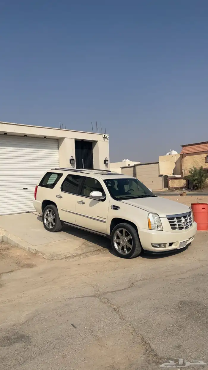 كاديلاك 2010 4