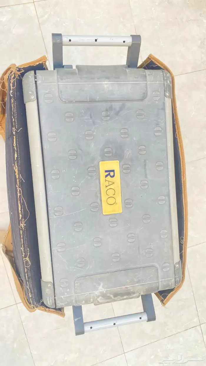 ثلاجه RACO للبيع على السوم التواصل واتس 2