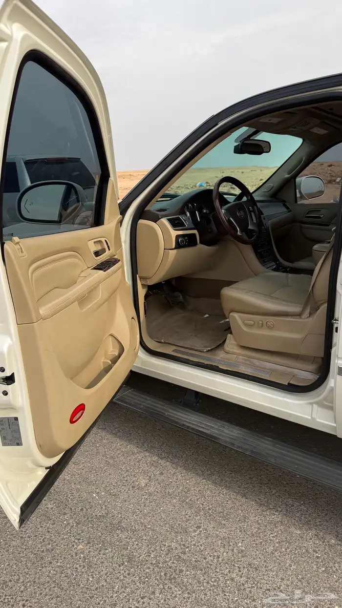 للبيع اسكاليد 2013 8