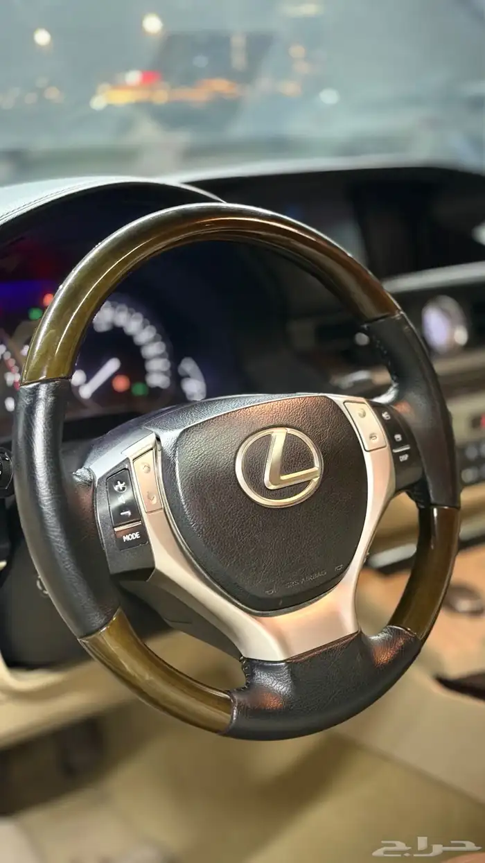لكزس ES350 بانوراما 2014 مالك الأول من وكاله 26