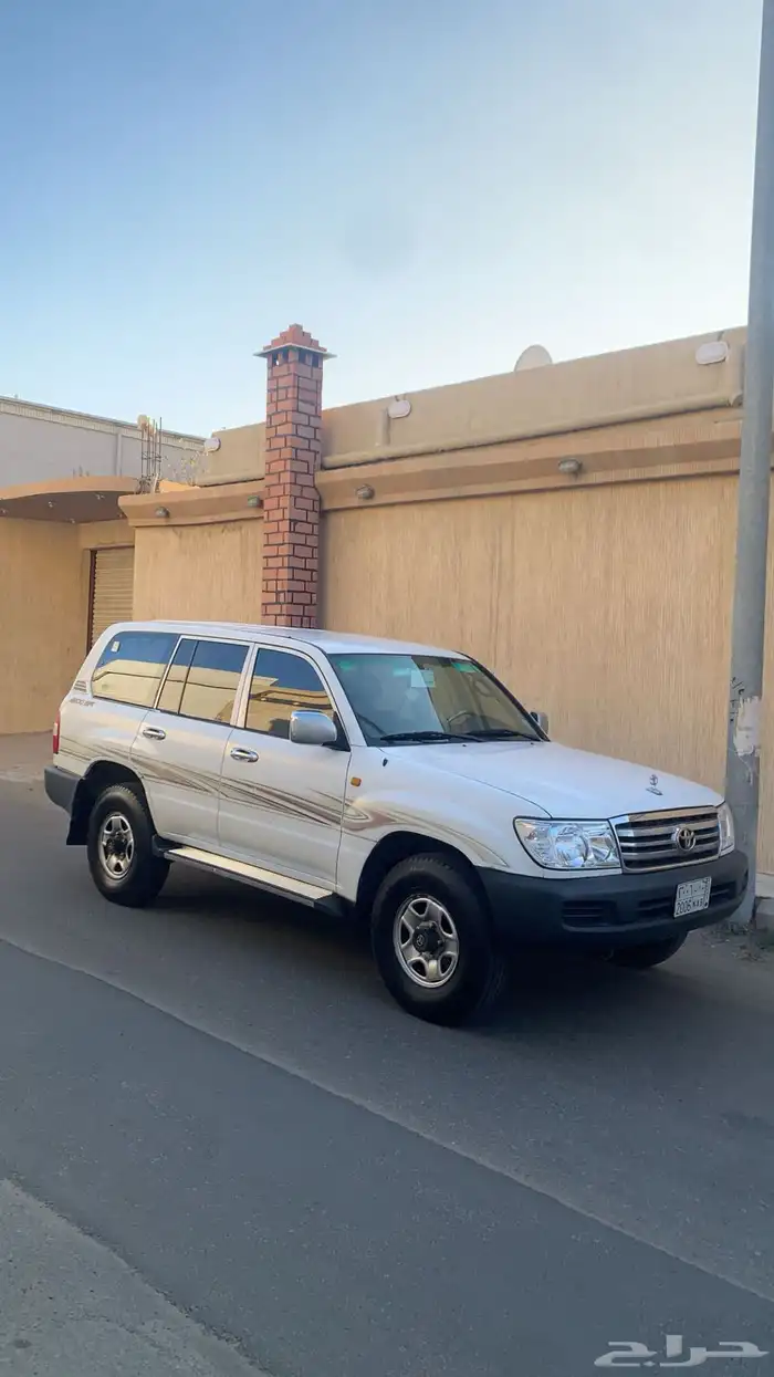 صالون 2006 مفحوص مجدد ماشي حدود 600 0