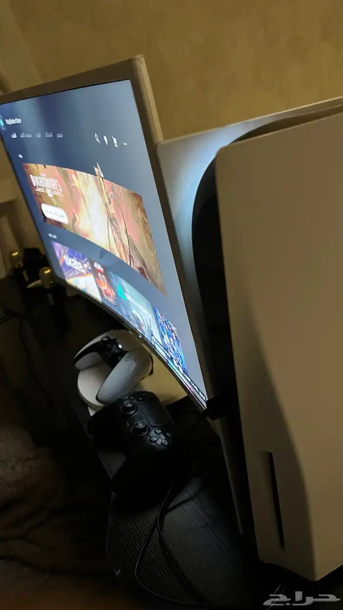 سوني 5 مع شاشة قيمنق 0