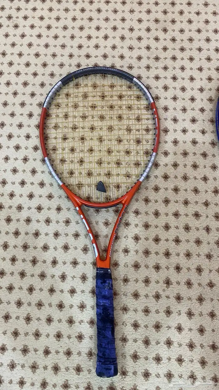 مضرب تنس العدد اثنين 0