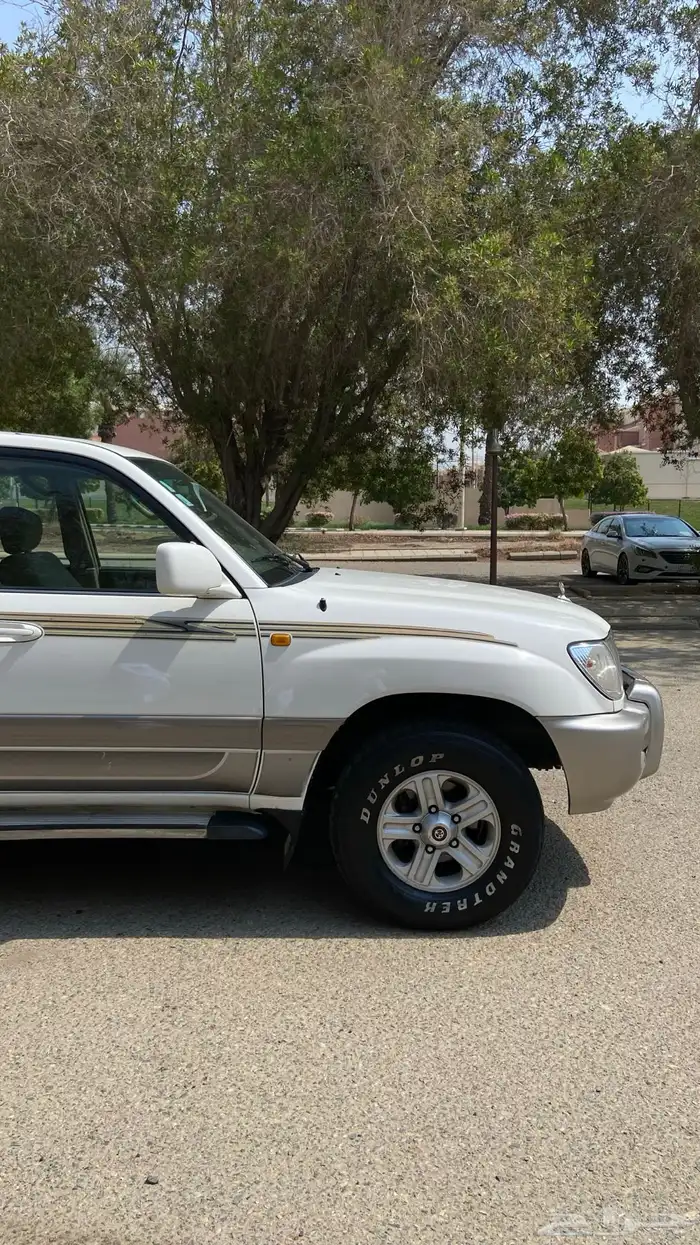 جيب لاندكروزر 20