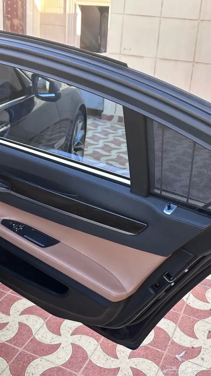 بي ام دبليو LI 730 2015 10