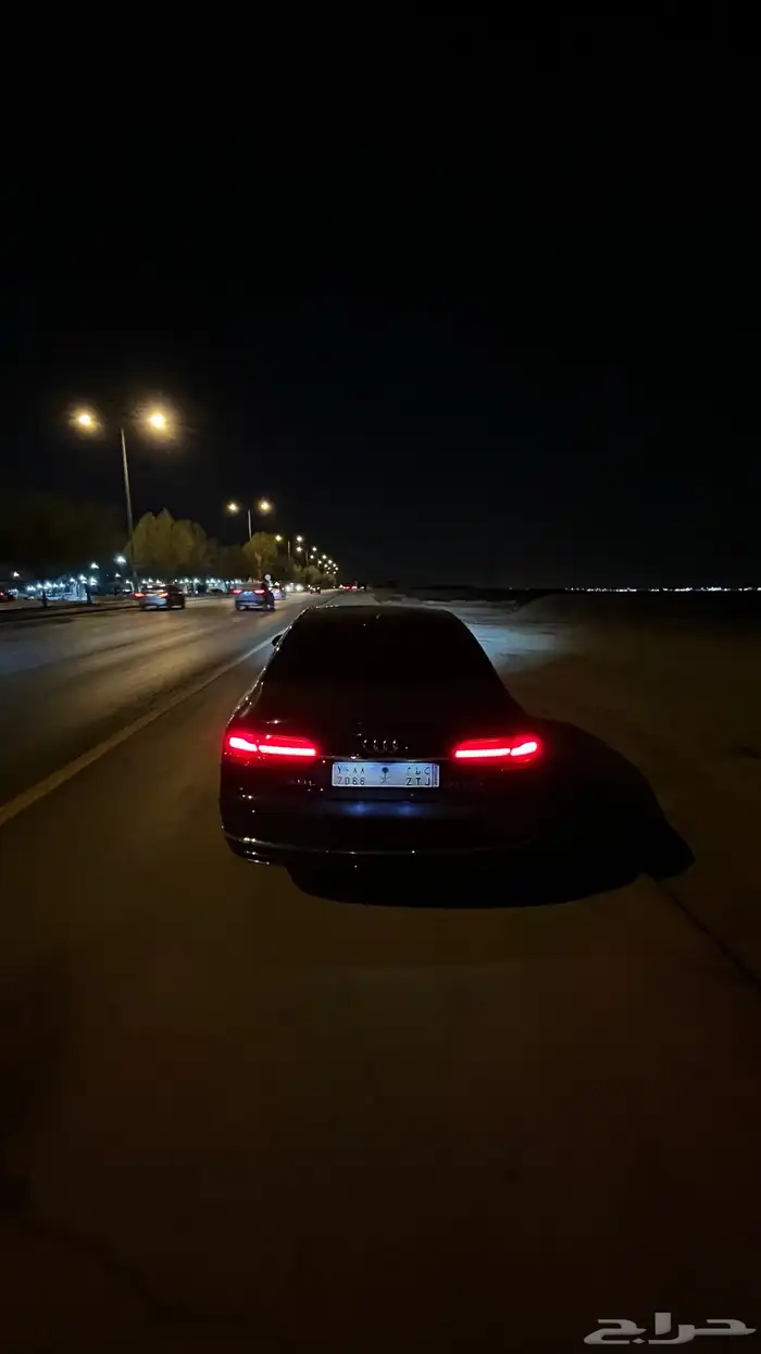 اودي A8L 1