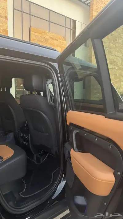 ديفندر 2024 X أسود index