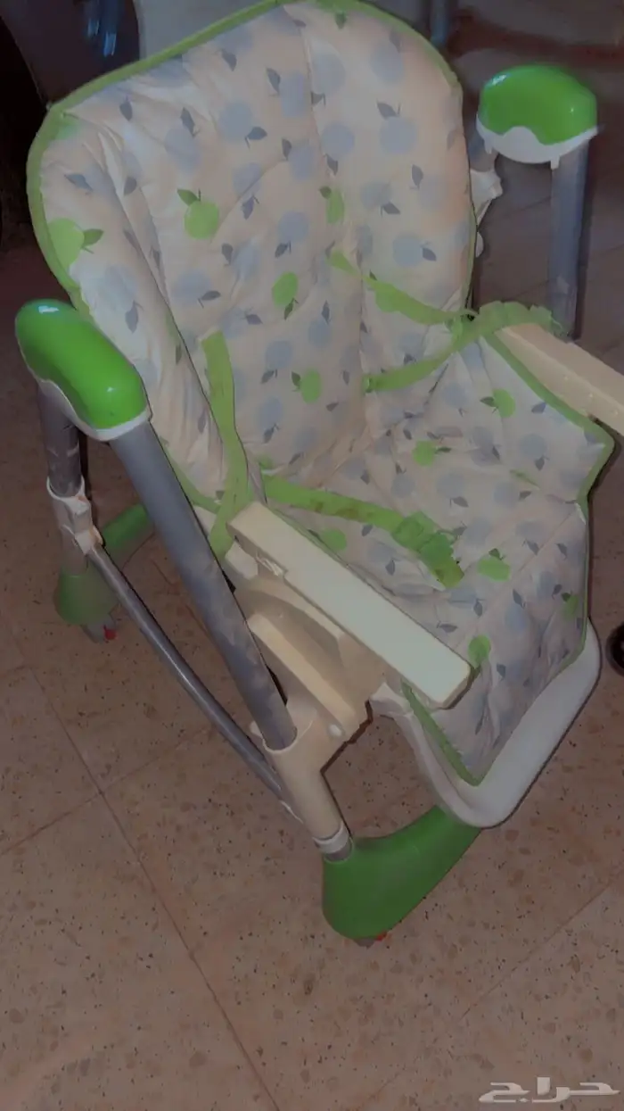 عندي كرسي حق طعام من 8 شهور لين سنتين استخدام نظيف 2