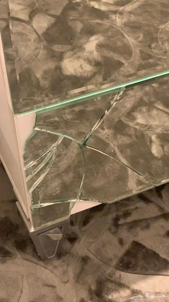 سرير نفرين مع مرتبه وكمدينتين وتسريحه للبيع (( مستعجل )) 4