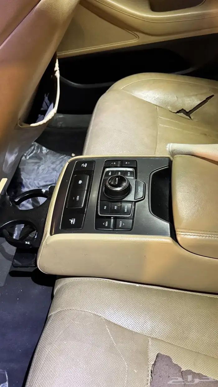 هيونداي جنسس 2015 ( 3 8 ) 12