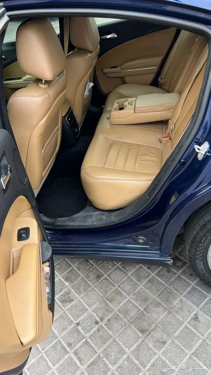 دوج تشارجر 2014 سته سلندر فل اوبشن للبيع 7