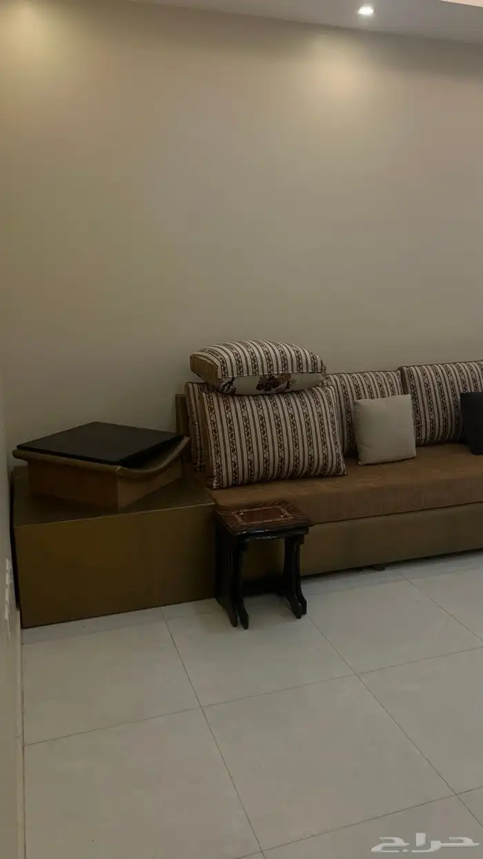 كنب مجلس للبيع 11