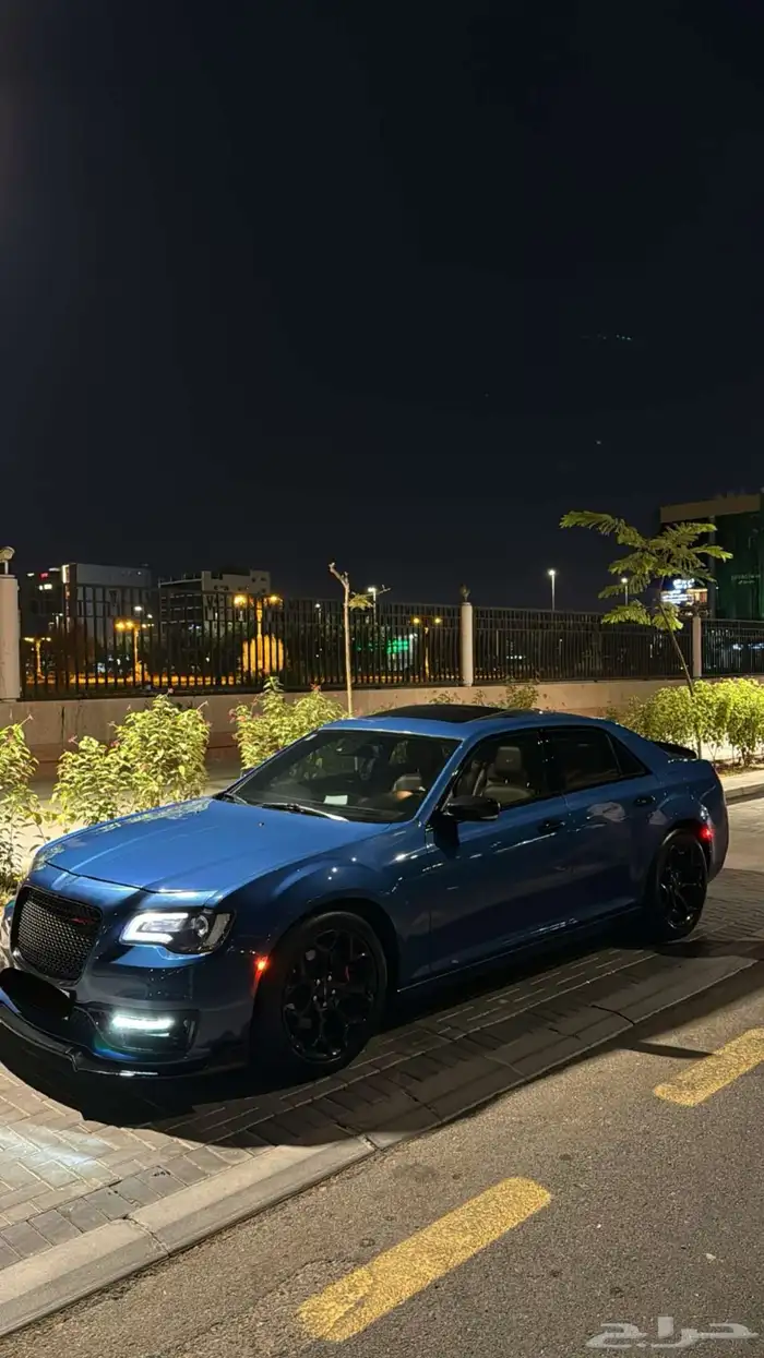 كرايزلر 2021 اكزيكتيف V8 0