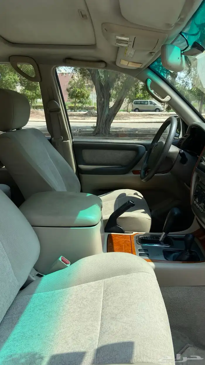 جيب لاندكروزر 18