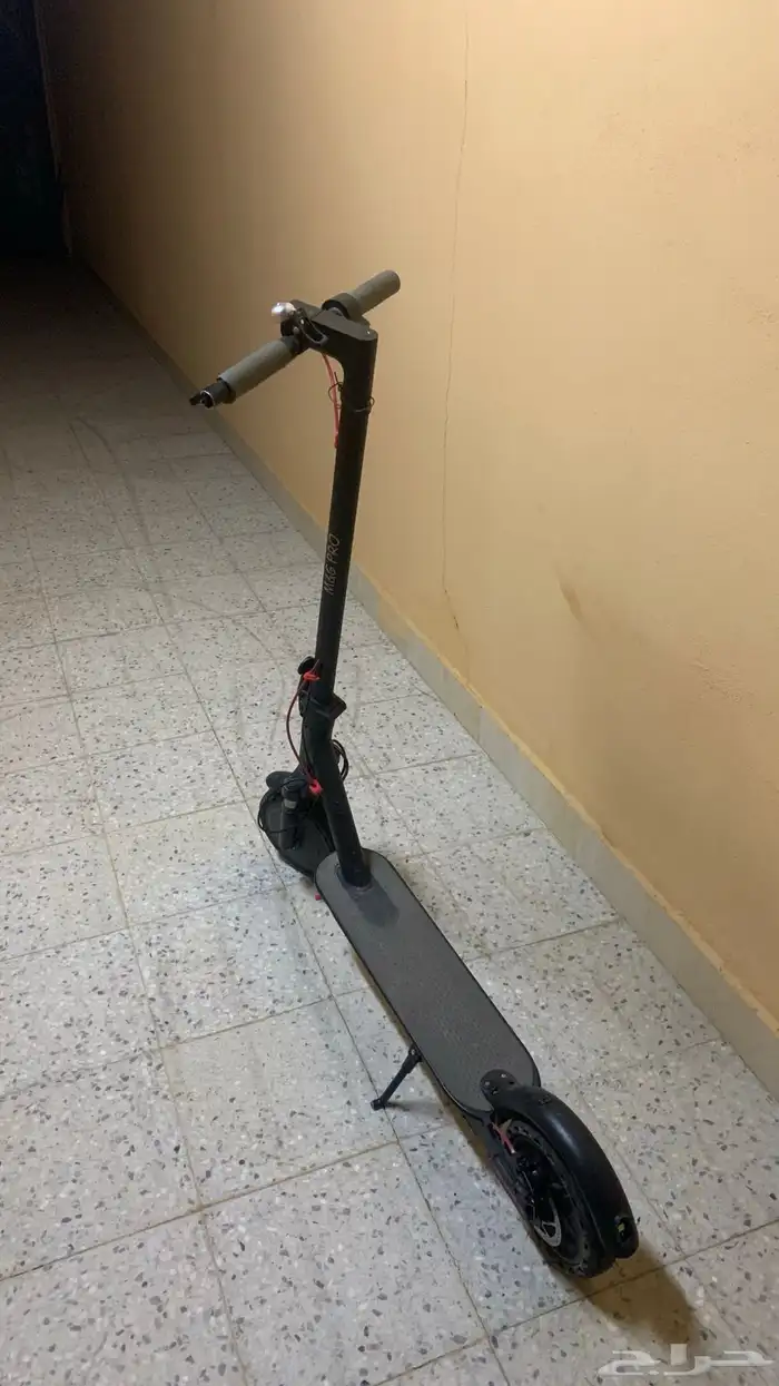 سكوتر واقف 0