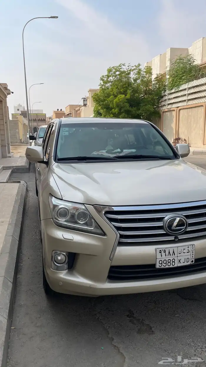 جيب لكزس 2013 8