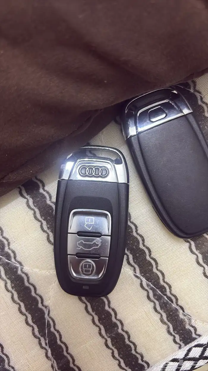 سيارة اودي A4 ممشي 190 الف قابل للزيادة للبيع مكينة قير شرط 6