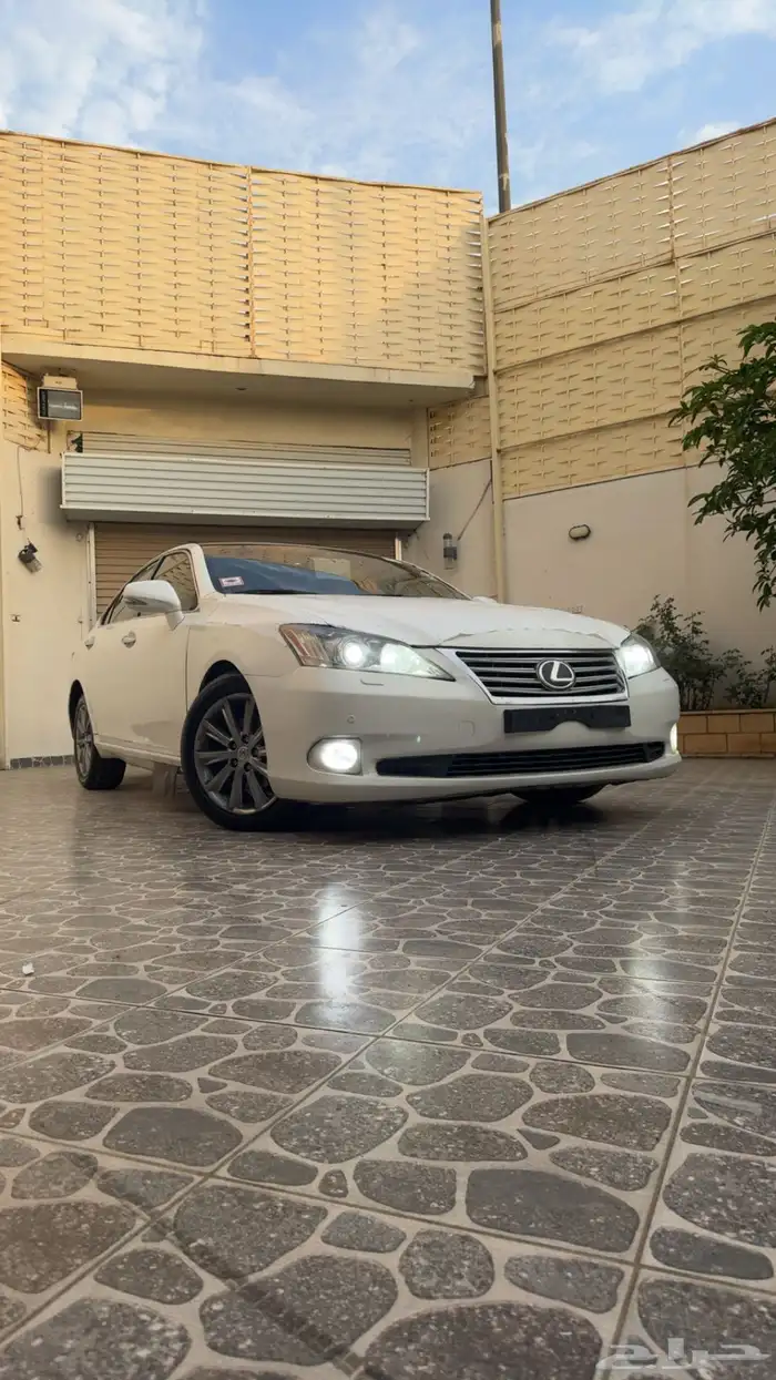لكزس ES350 2010 تحمل لوحه مميزه 3