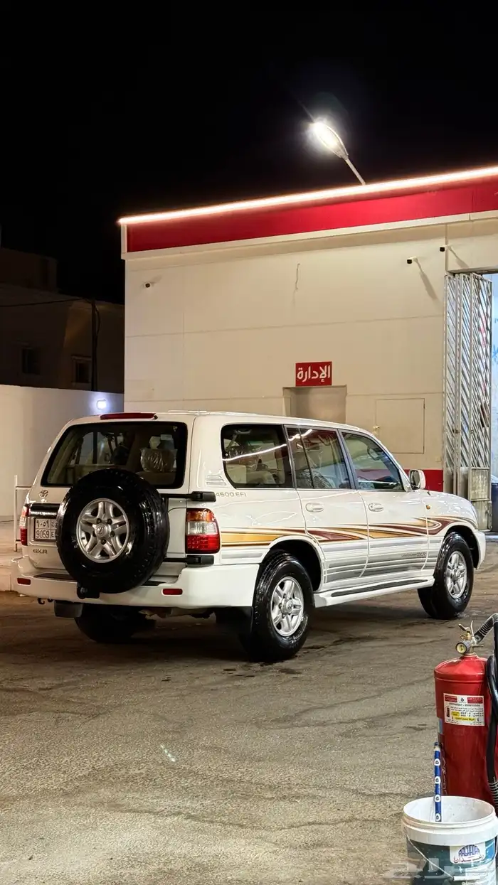 لاند كروزر 1