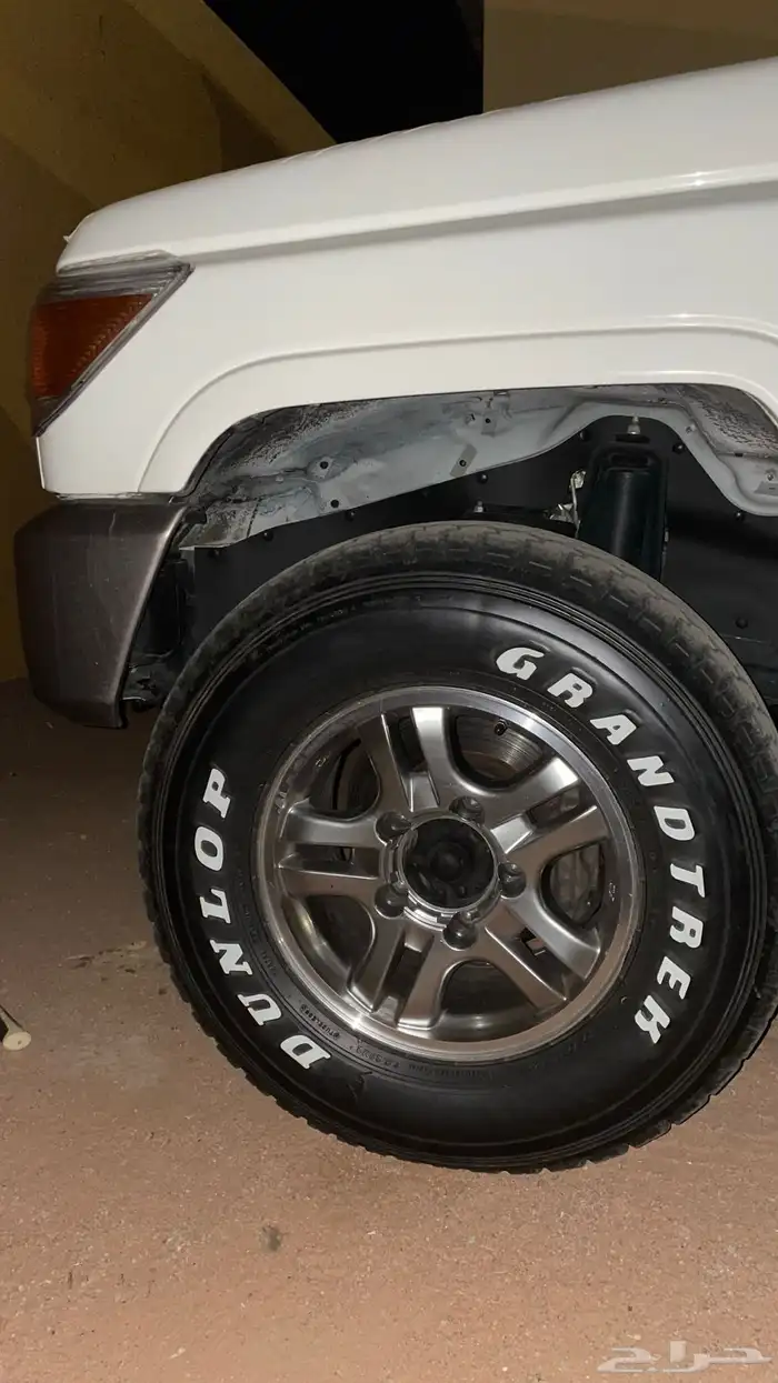 جنوط لكزس ربع فيراني وكفرات دنلوب للبيع 0