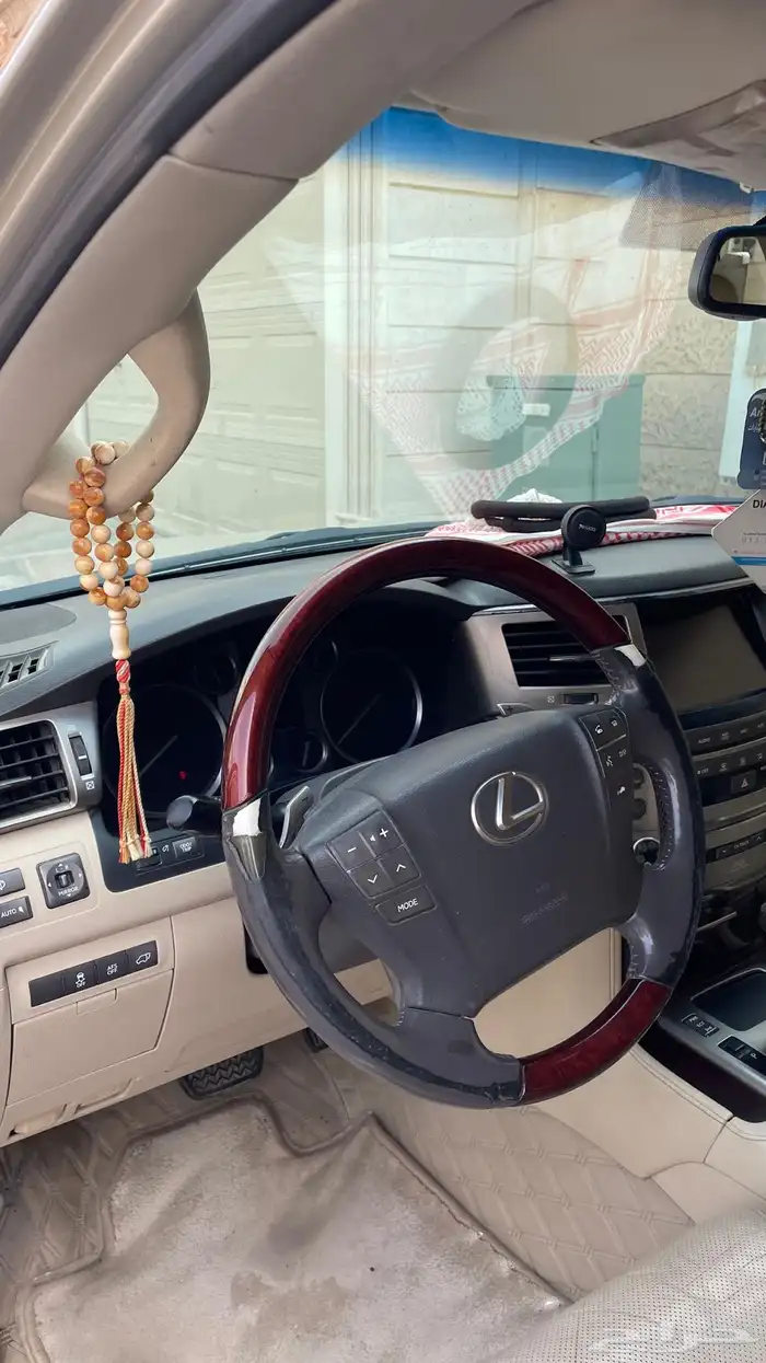 جيب لكزس 2013 10