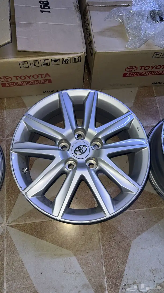 جنوط كامري 2019 2018 مع حساسات وصواميل والبلوف 2