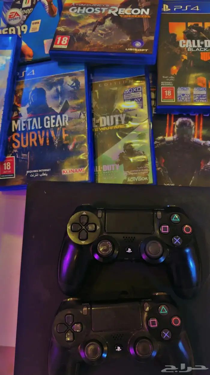 سوني 4 معه 8 اشرطة وحدة تحكم 2 0