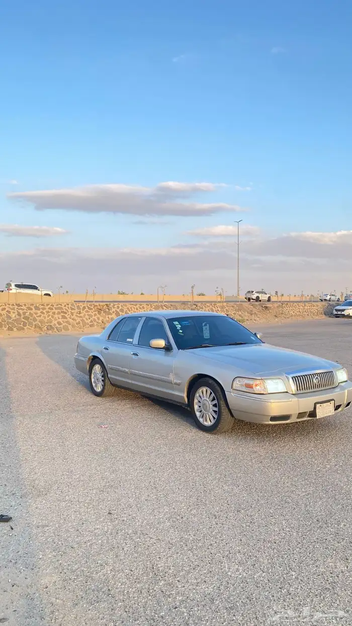 فورد حراند ماركيز 2010 1