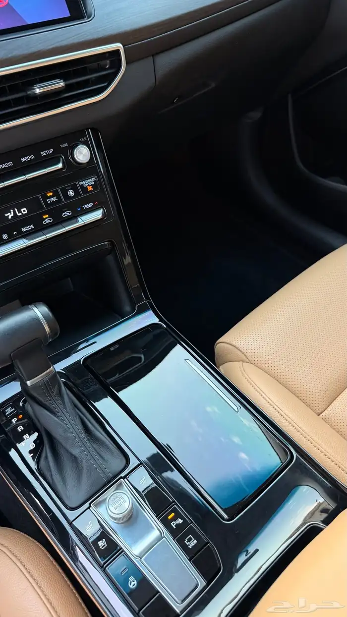 كادينزا 2020 ( بنزين ) نص فل بحالة الوكالة 11