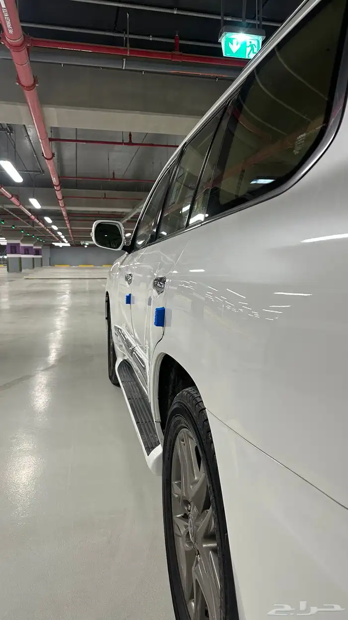 للبيع جيب لكزس فل كامل بريمي 2014 9