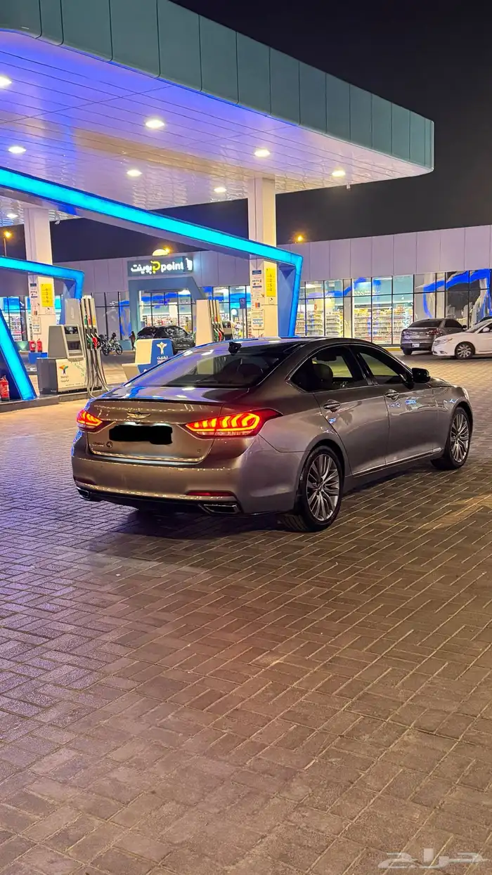 هيونداي جنسس 2015 ( 3 8 ) 0