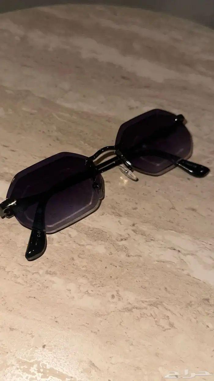 نظارة كارتير اصلية بدون ملحقاتها 0