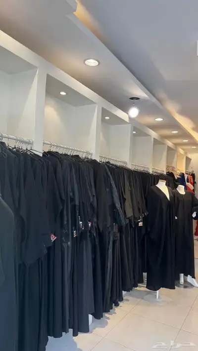 فساتين نسائية وعبايات للبيع تصفيه index