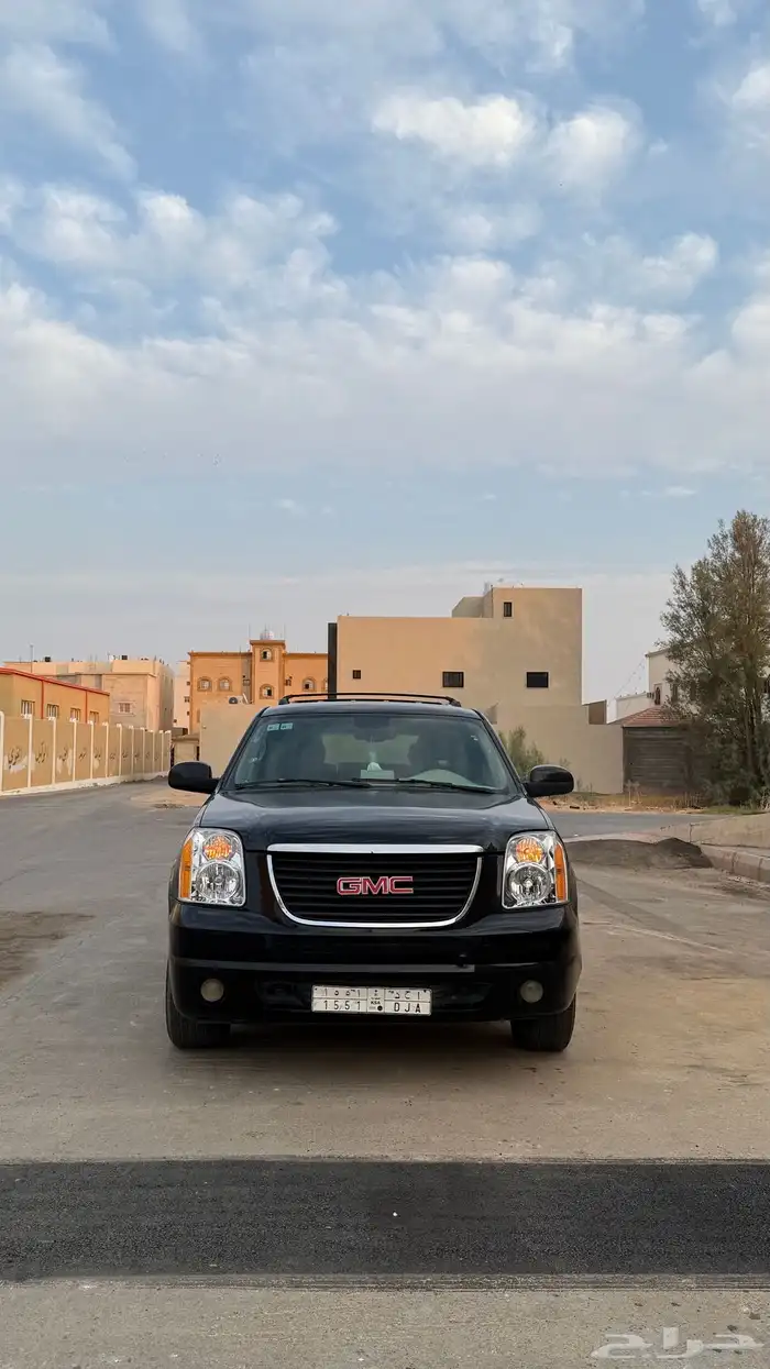 يوكن 2008 يحمل لوحه مميزه 1