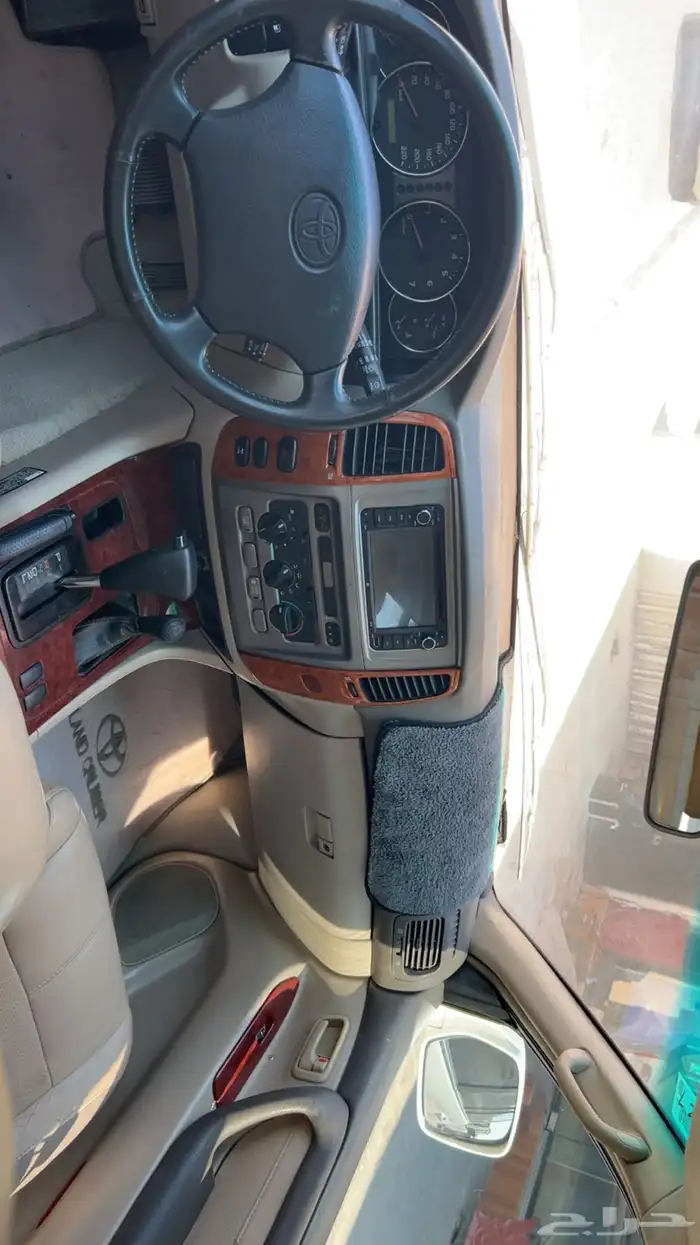 للبيع لاند كروزر موديل 2003 اوتماتيك 10