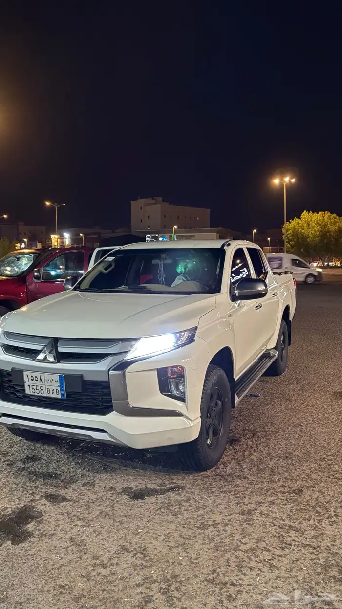 مستبيشي ديزل موديل 2022 شرط من الصدام ل الصدام ممشى 120 الف 6