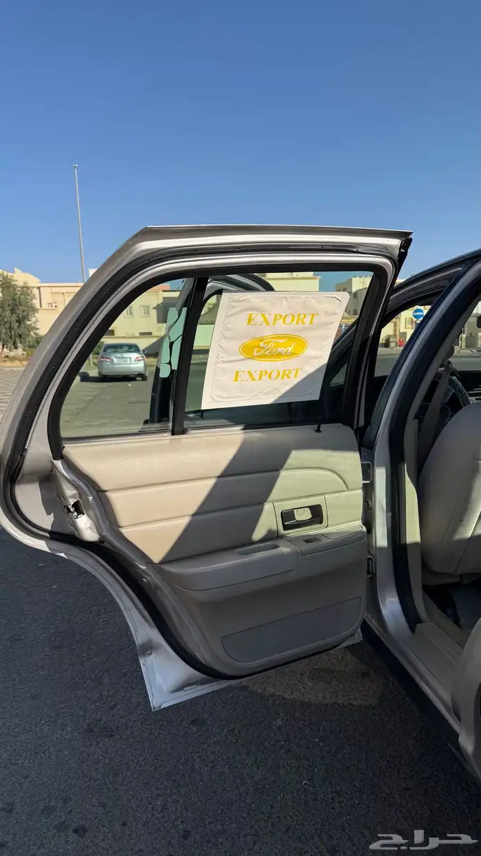 فورد فكتوريا 2011 11