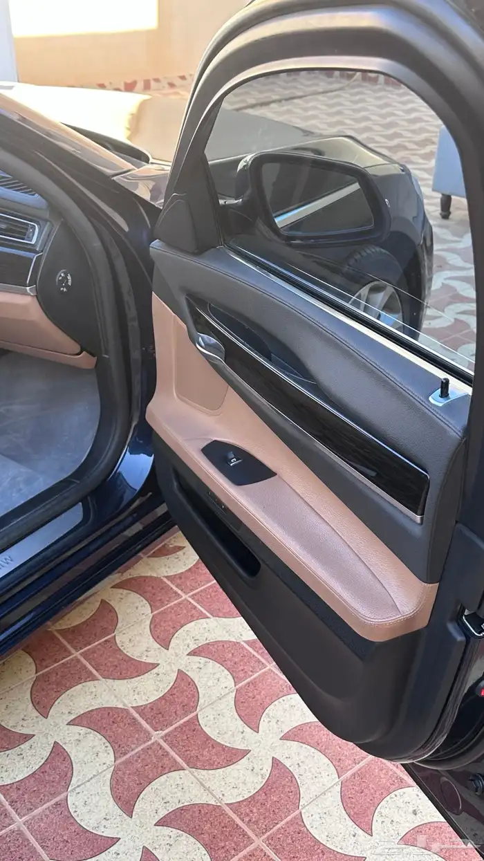 بي ام دبليو LI 730 2015 11