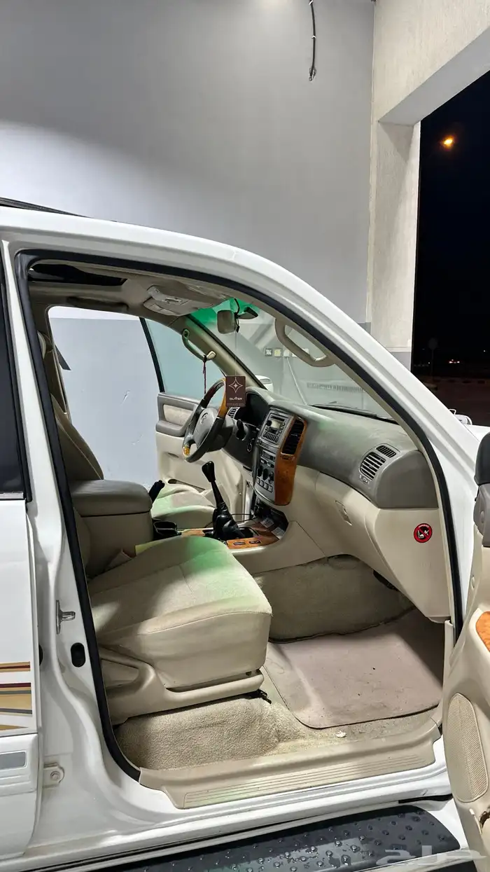 لاندكروزر 2006فل كامل قير عادي نظيف 12